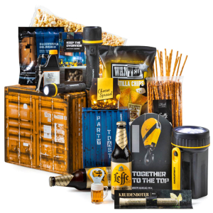 Doe-het-zelf kerstpakket met handige items en heerlijke snacks